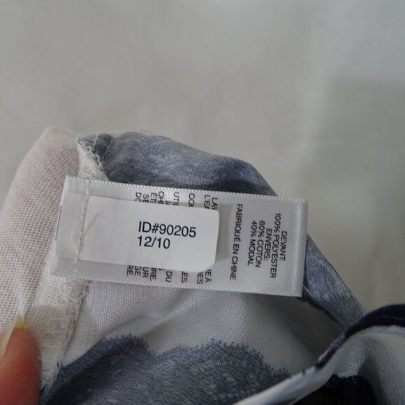 Express Striped Lace Print Short Sleeve Top Women Size L Keyhole Back Scoop Neck - Picture 5 of 9